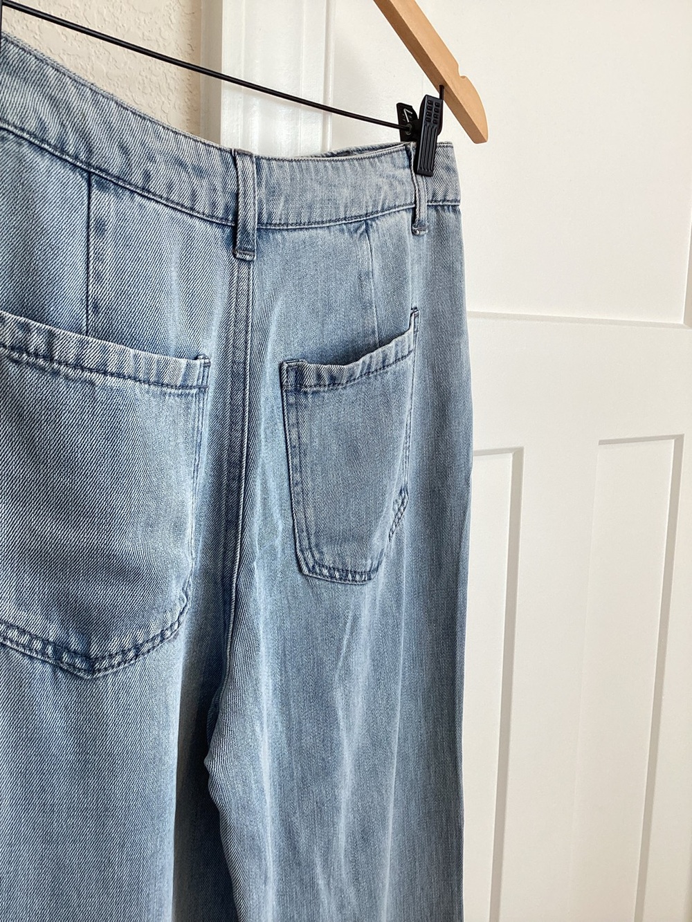 Velvet Heart Wide Leg Tencel Jeans New Size 28 Light Blue Denim - Picture 7 of 10
